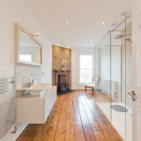 The Patrick Kavanagh - Hiphipstay Apartment Dublin