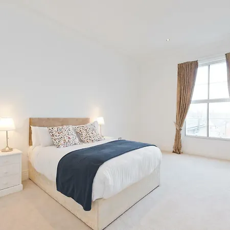 The Patrick Kavanagh - Hiphipstay Apartment *